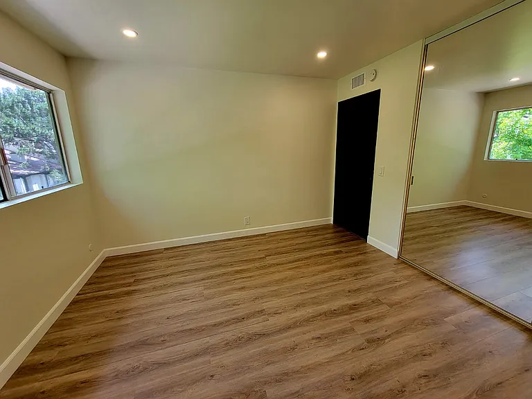 5012 Rainbows End — Photo 21