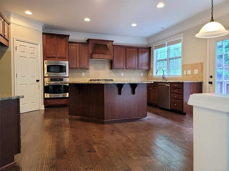 4445 Agard St — Photo 3