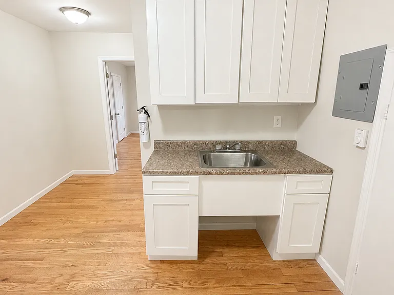 86 Stuyvesant Ave #3 — Photo 7