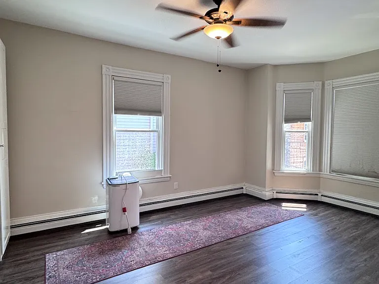 401 Washington St #3 — Photo 12