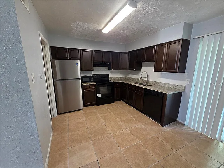 3976 Crayrich Cir #C-1 — Photo 9