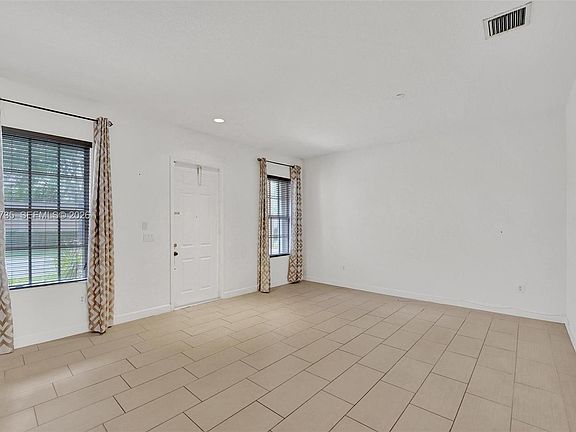 3rd image of 475 SW 147th Ter #648