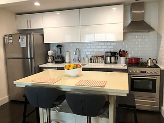 Rented by Peter Ashe