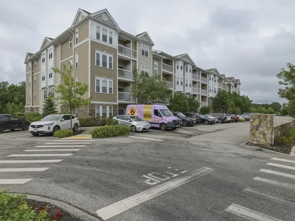 110 Trotter Rd Unit 401, South Weymouth, MA 02190