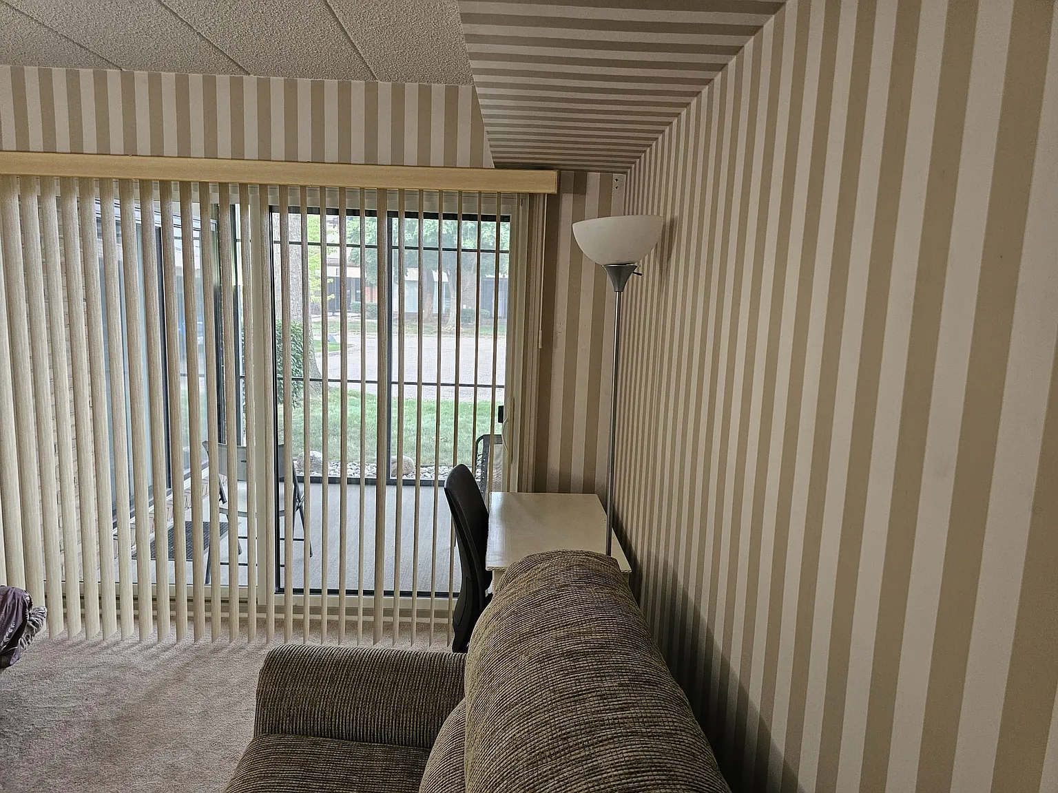 2 bed, 1370 sqft, $1,800 — Photo 4