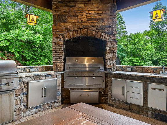 13th image of this home