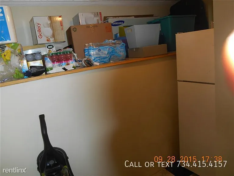 518 Lawrence St — Photo 24