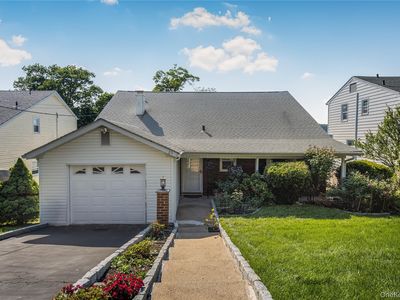 25 Jody Lane, Yonkers, NY, 10701