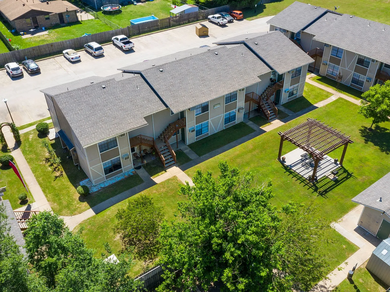 Alderview Apartments — Photo 2