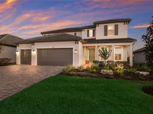 17615 Savory Mist Cir, Lakewood Ranch, FL 34211