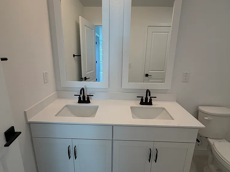 8015 W Royal Palm Rd — Photo 17