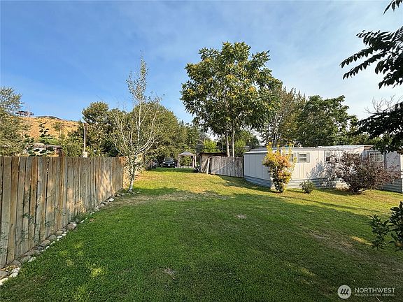 3rd image of 110 Chapman Drive