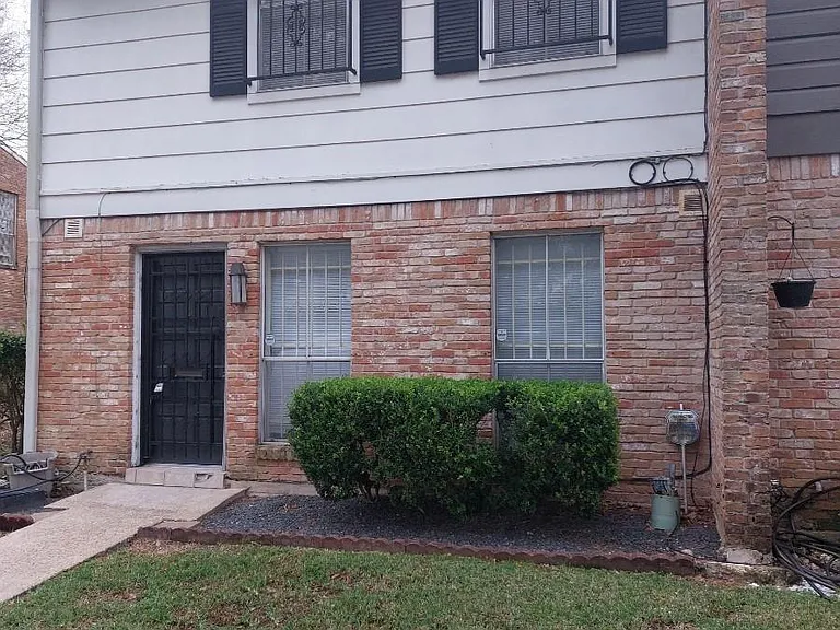 1846 Hollister St #6 — Photo 1