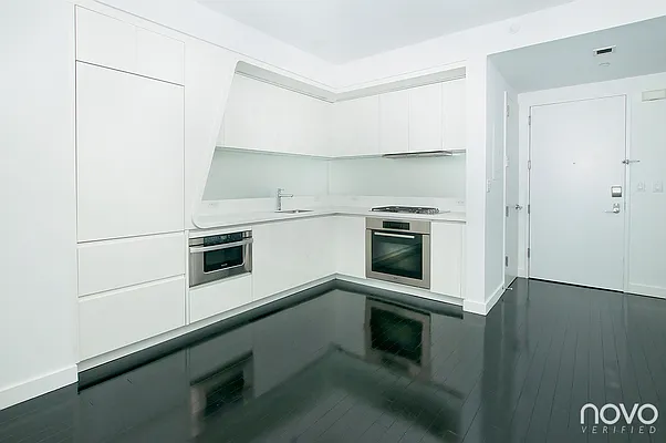 Rented by NOVO | media 35