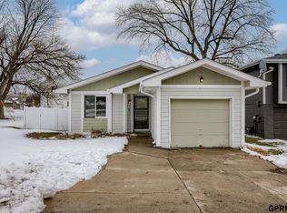 6103 S 77th Ave, Ralston, NE 68127