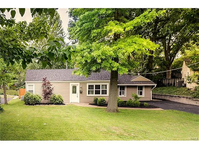 1627 Grant Rd photo 1