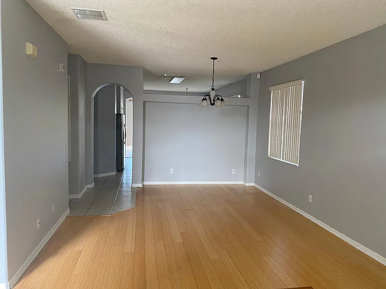 3745 Shawn Cir — Photo 10