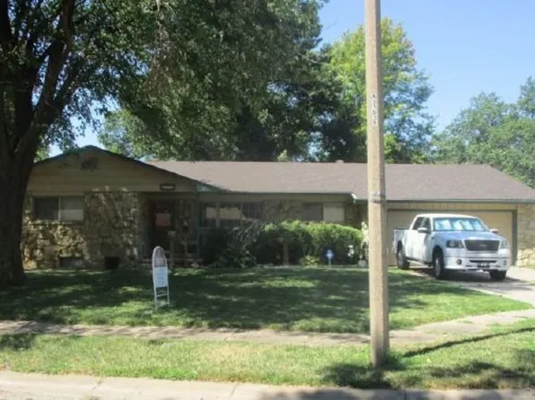 9336 W Briarwood Ct, Wichita, KS 67212