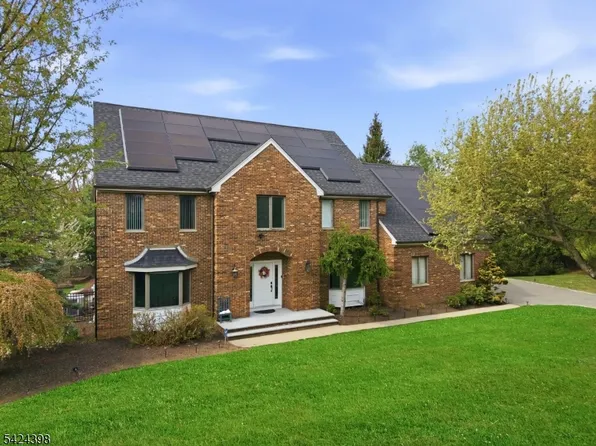 8 Danielle Dr, Wayne Twp., NJ 07470