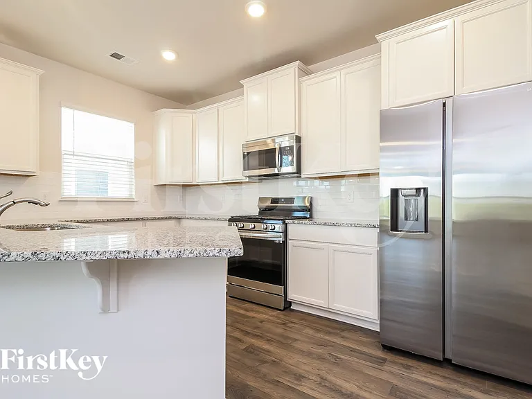 612 Goldburn Way — Photo 6
