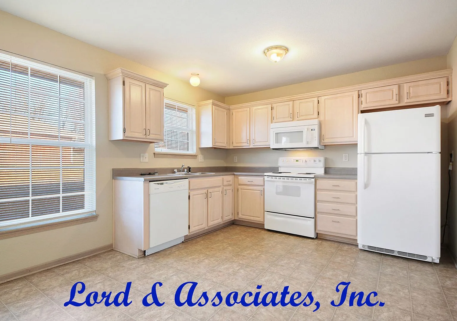 2bd 1.5 bath Oak Grove - September move in — Photo 1