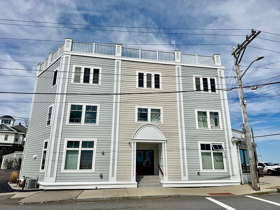 1st image of 4 Bay St #2