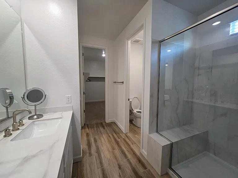 Master Bathroom1