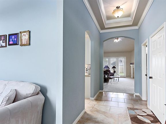 4th image of 5730 Nicole Ln