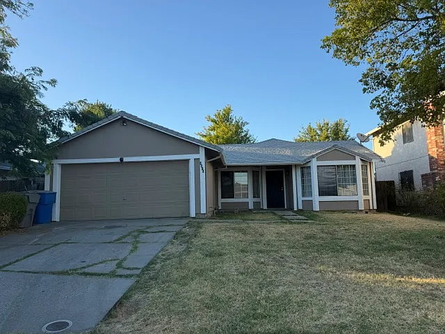 4015 Deer Hill Dr