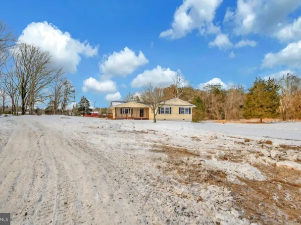 9718 Meetze Rd, Midland, VA 22728