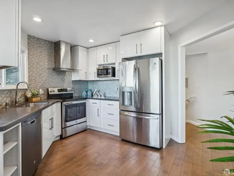 Mordern all stainless steel appliances kitchen