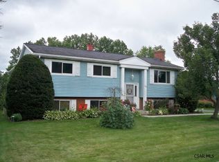839 W Garrett St, Somerset, PA