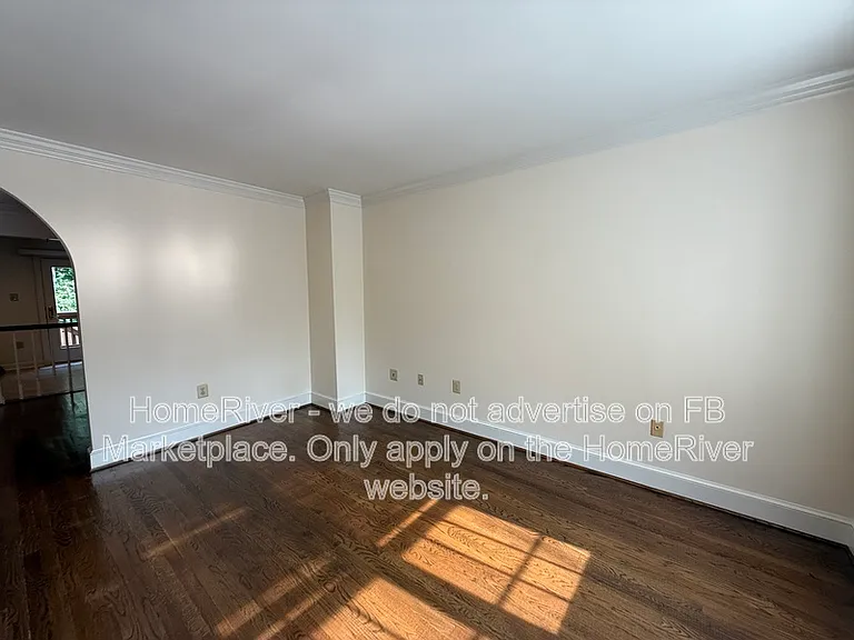 5834 Waterdale Ct — Photo 12