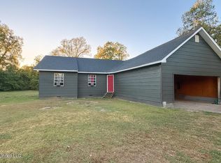 464 S Walnut St, Sumner, MS 38957