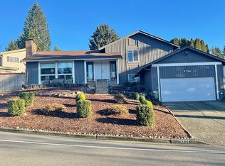 6704 128th Ave SE, Bellevue, WA 98006