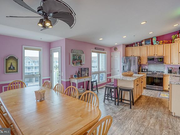 4th image of 29044 Beach Cove Sq Unit B2