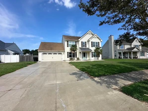 904 Gideon Rd, Virginia Beach, VA 23454
