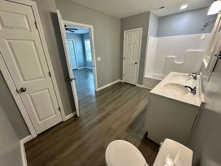960B Mayfield Dr — Photo 14
