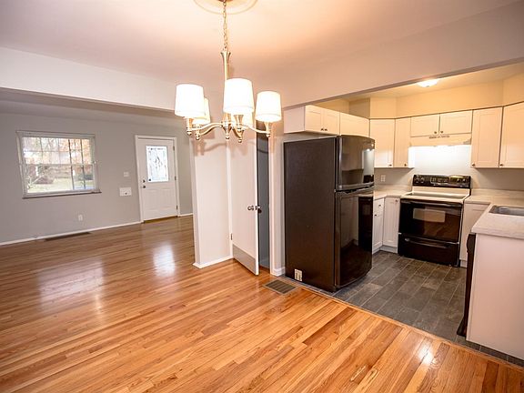 4th image of 1143 Joetta Dr