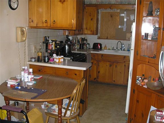 3rd image of 169 Parkhurst Blvd