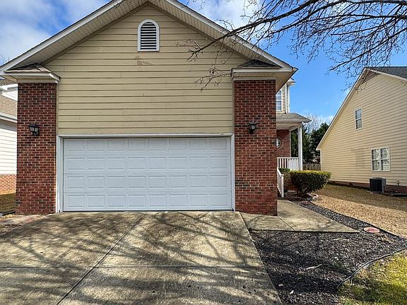 2nd image of 2967 Brookcrossing Dr