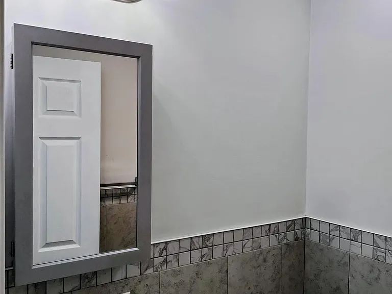 1224 Clover Ln — Photo 12
