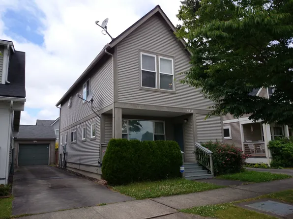 6517 31st Ave S, Seattle, WA 98108