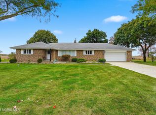 25852 Lime City Rd, Perrysburg, OH 43551