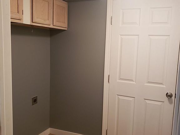 3rd image of 138 Broad St #C
