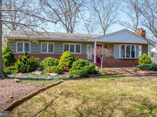 162 Sillery Bay Rd, Pasadena, MD 21122