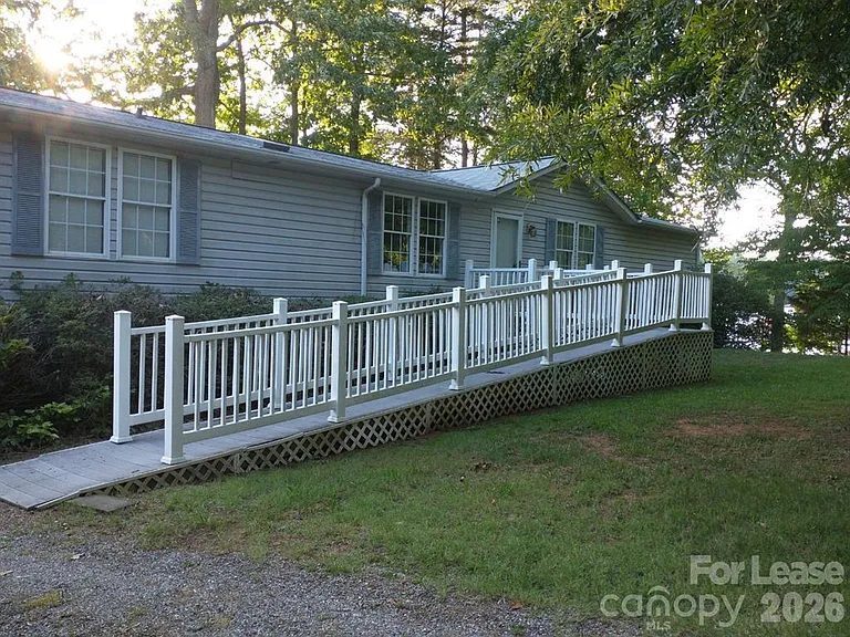 447 Kemp Rd — Photo 11