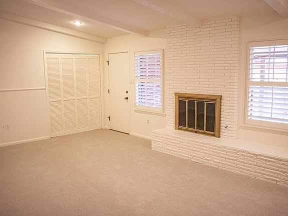 3rd image of 2608 Cimmaron Ave