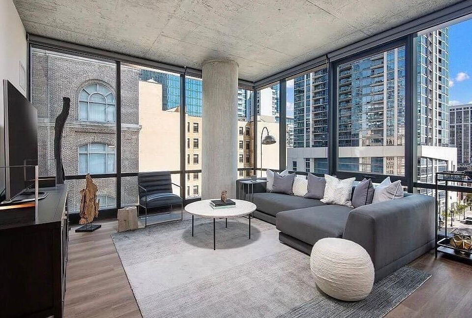 1st image of 1455 S Michigan Ave #B
