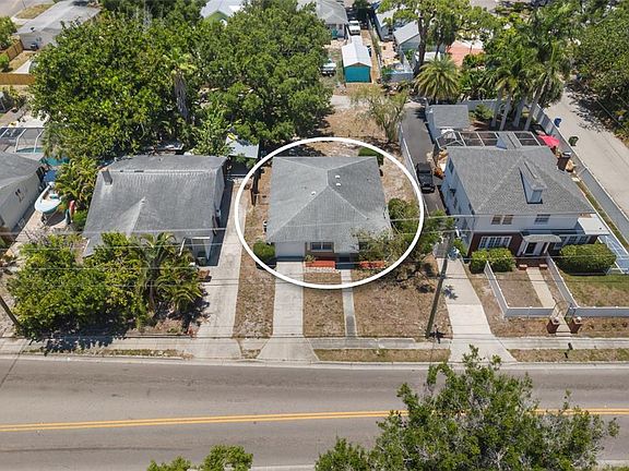 4th image of 808 26th St W